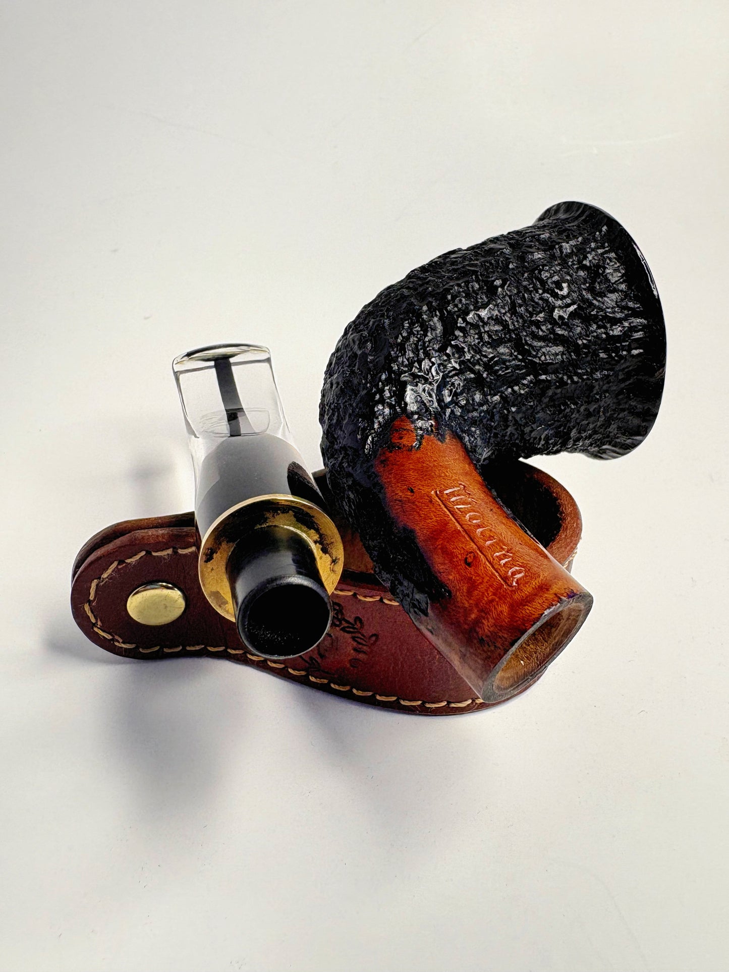Molina Rusticated Bent Volcano Italian Estate Pipe