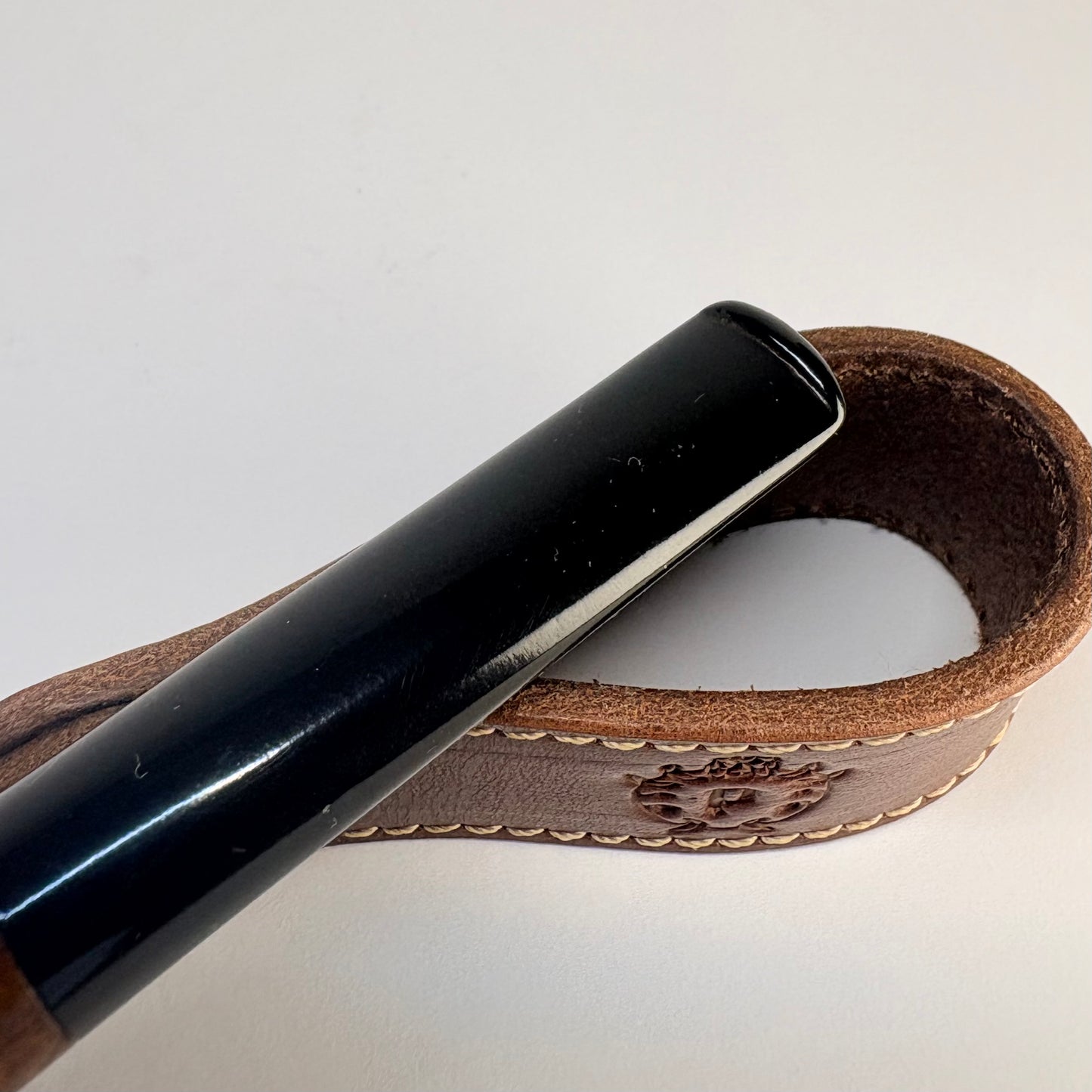 Unidentified Italian Basket Estate Pipe