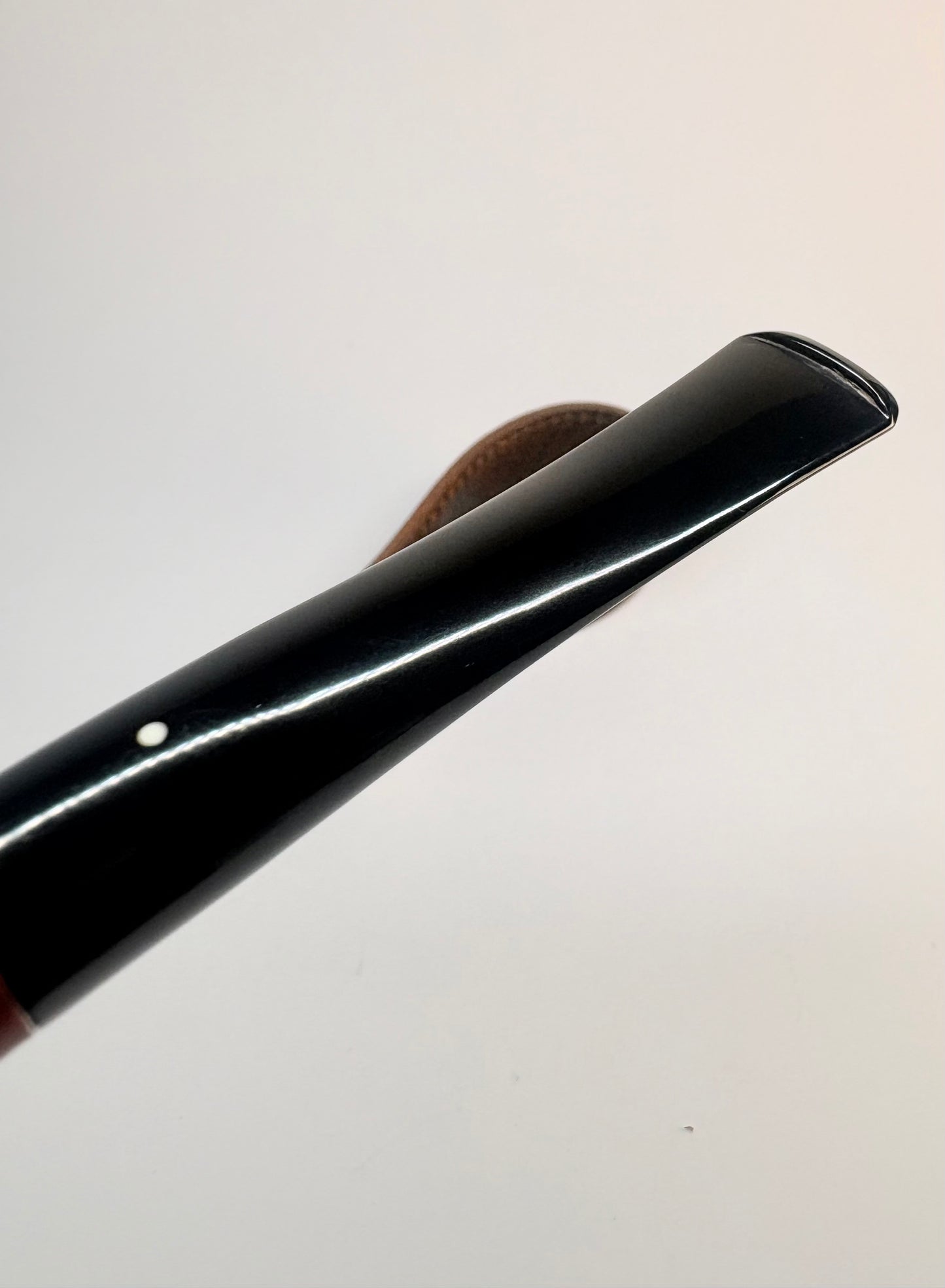 Dunhill Red Bark no.320 Opera Pipe (1970s)
