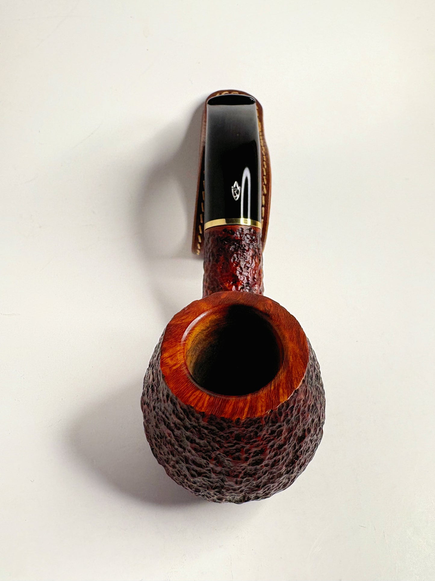 Savinelli Short Rusticated Italian Estate Pipe