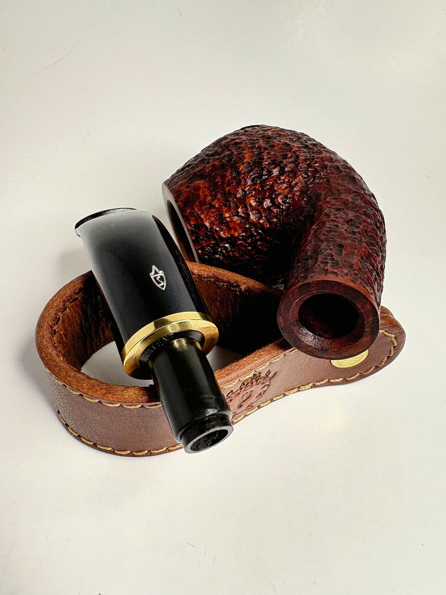 Savinelli Short Rusticated Italian Estate Pipe