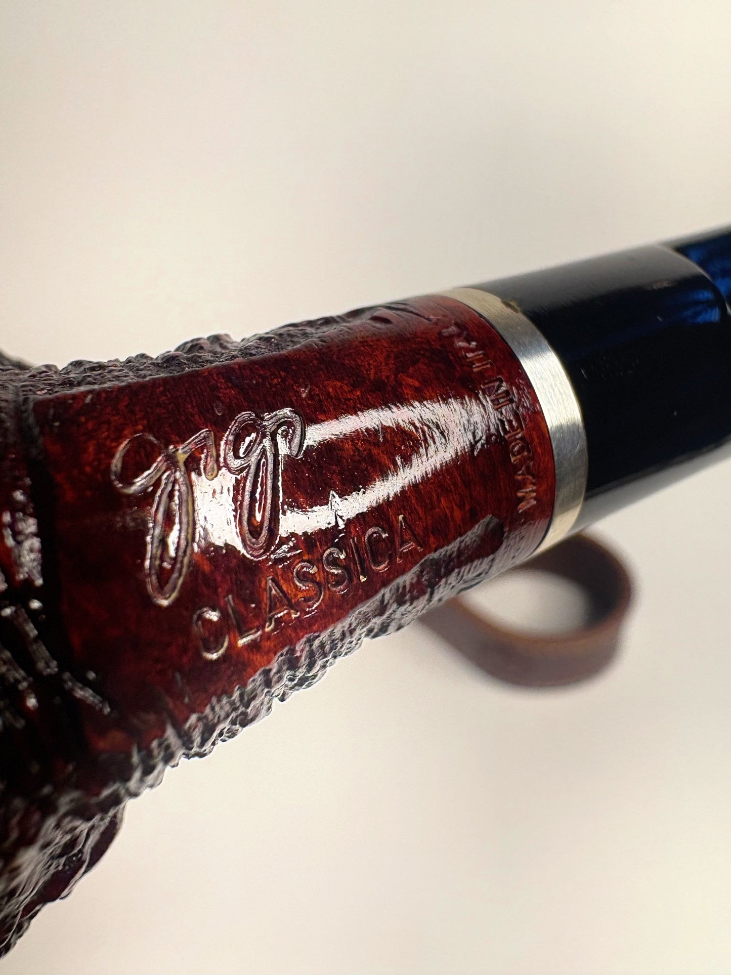 Gigi Classica Bent Apple Italian Estate Pipe