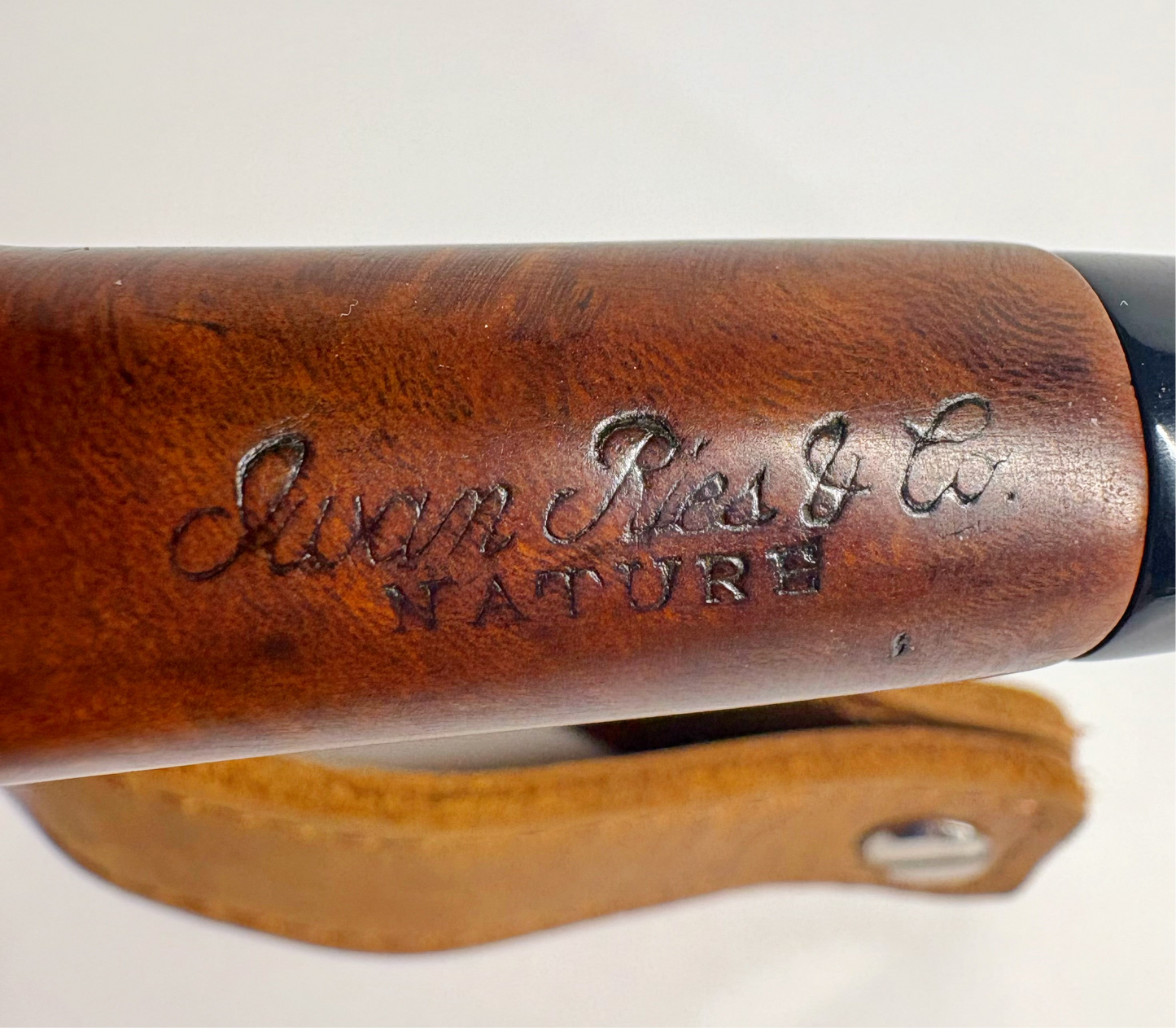 Iwan Ries & Co. “Nature” Smooth Billiard American Estate Pipe
