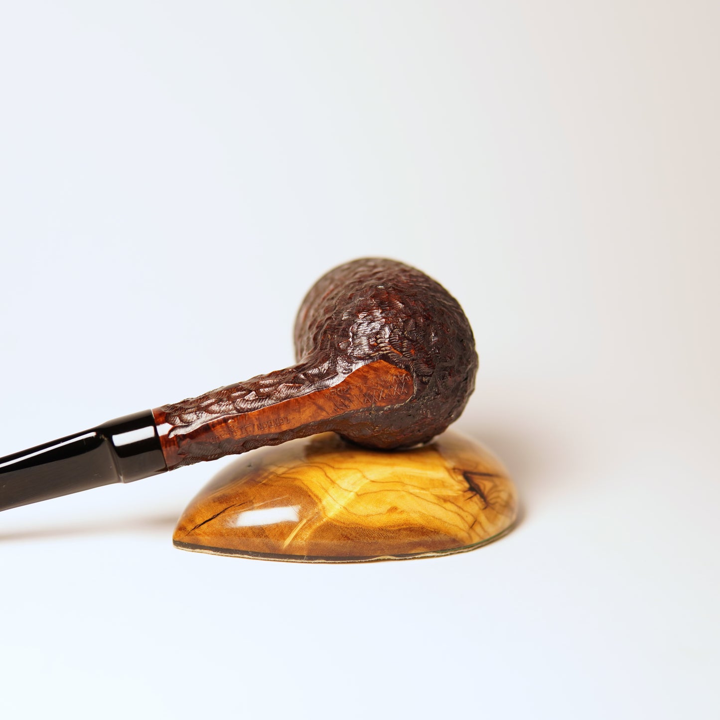Old Port X'd out Avante-Garde London/St. Claude 779 Pipe