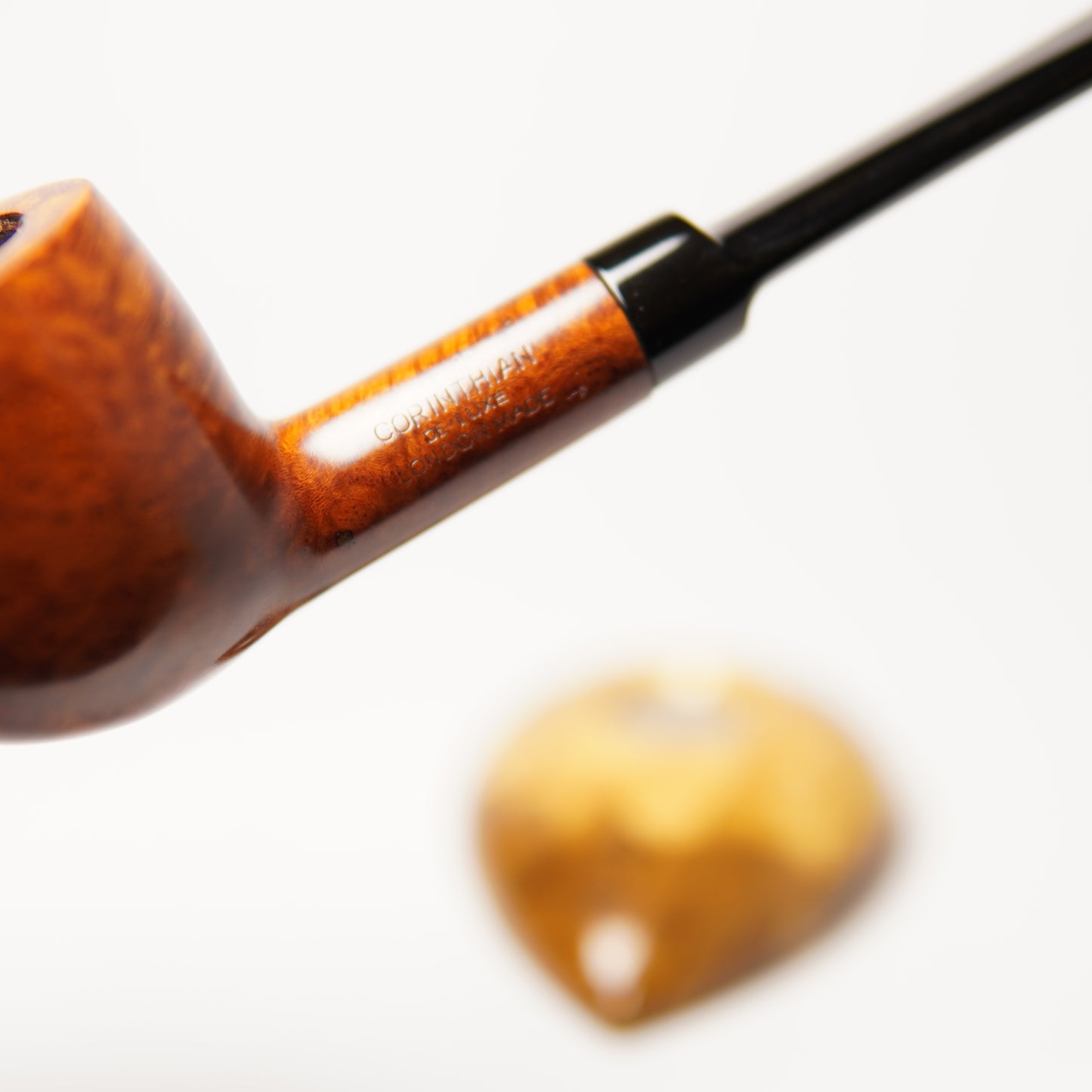 London Made Corinthian "Grant't Pipe Shop" F495 Pipe