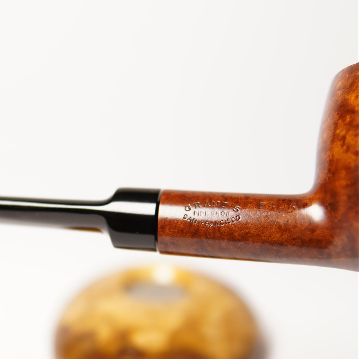 London Made Corinthian "Grant't Pipe Shop" F495 Pipe