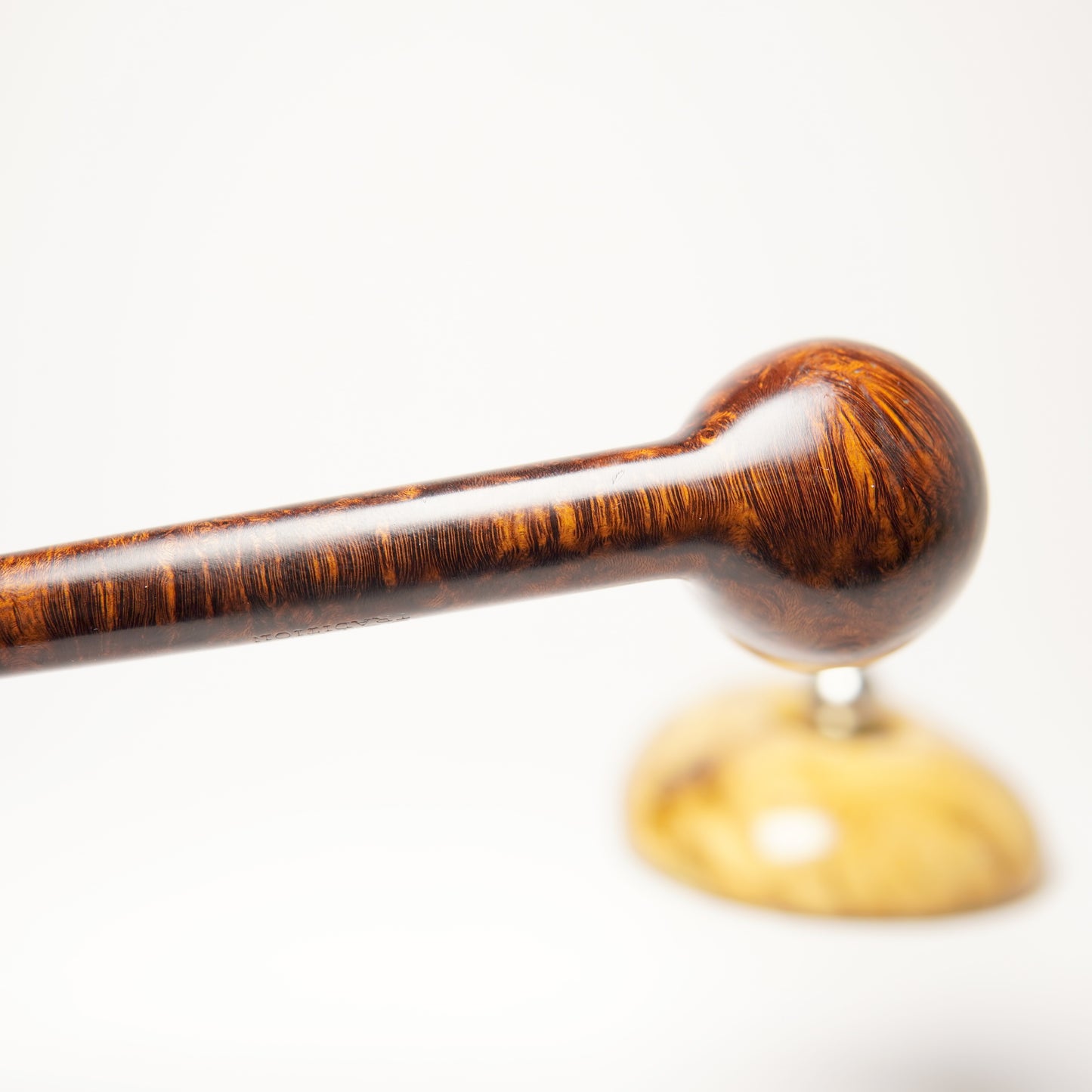 Comoy’s Tradition 362 Pipe