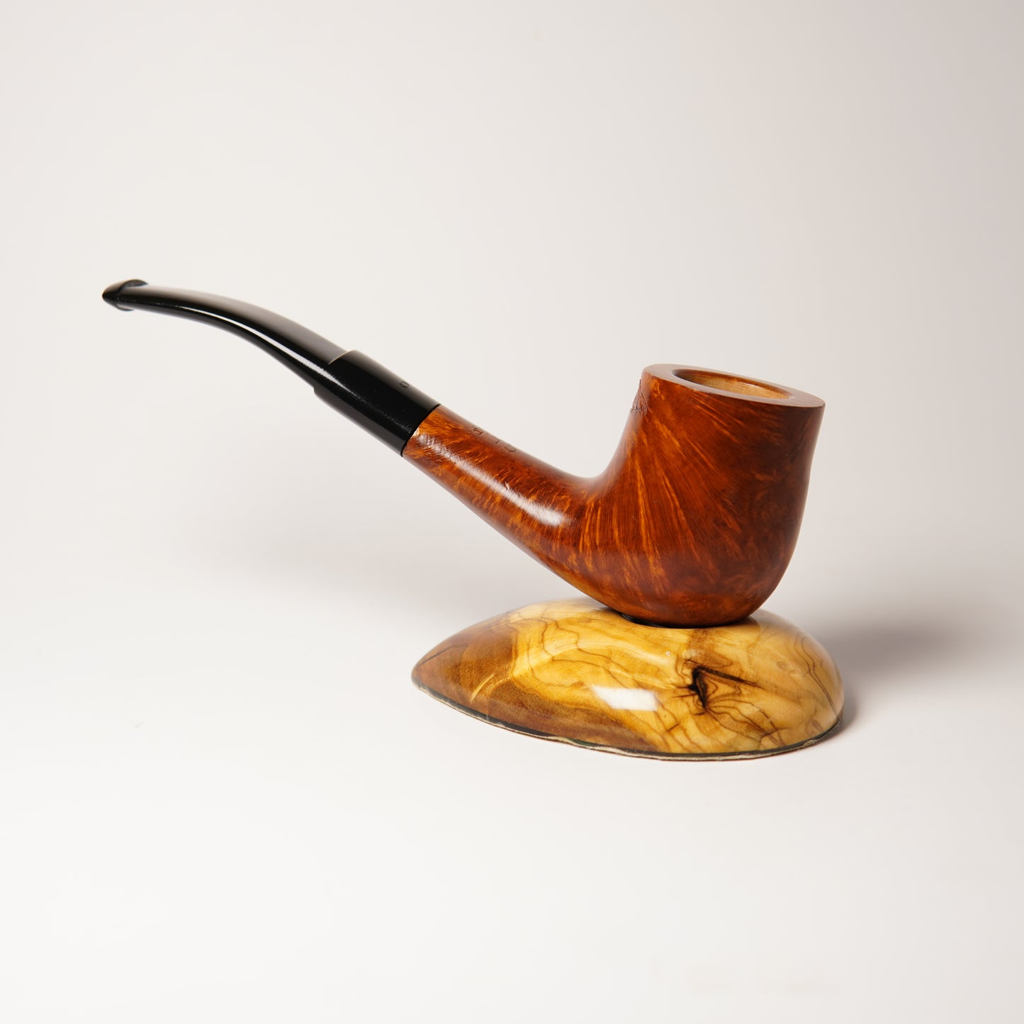 C.L.B Extra Fait Au Canada Pipe