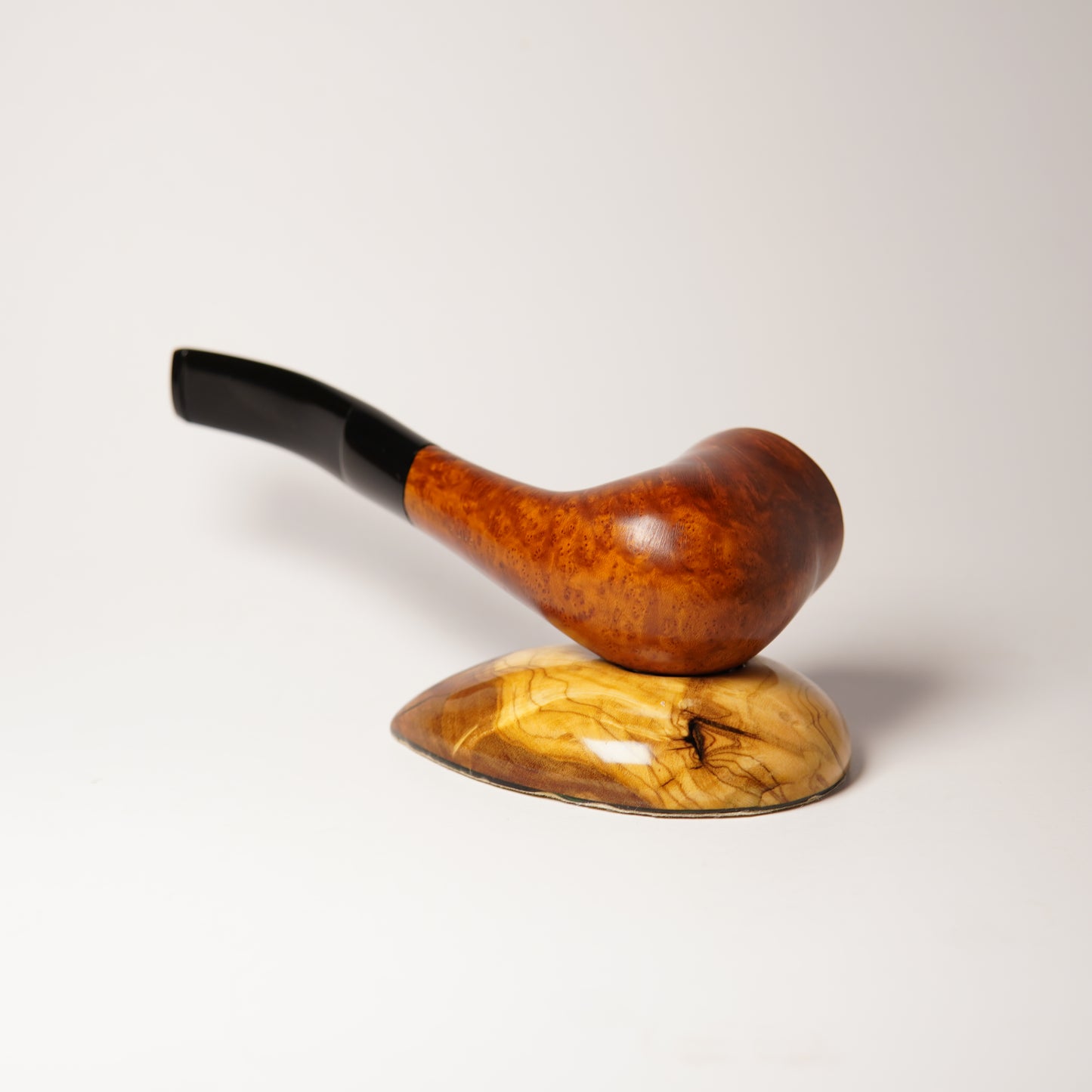 C.L.B Extra Fait Au Canada Pipe