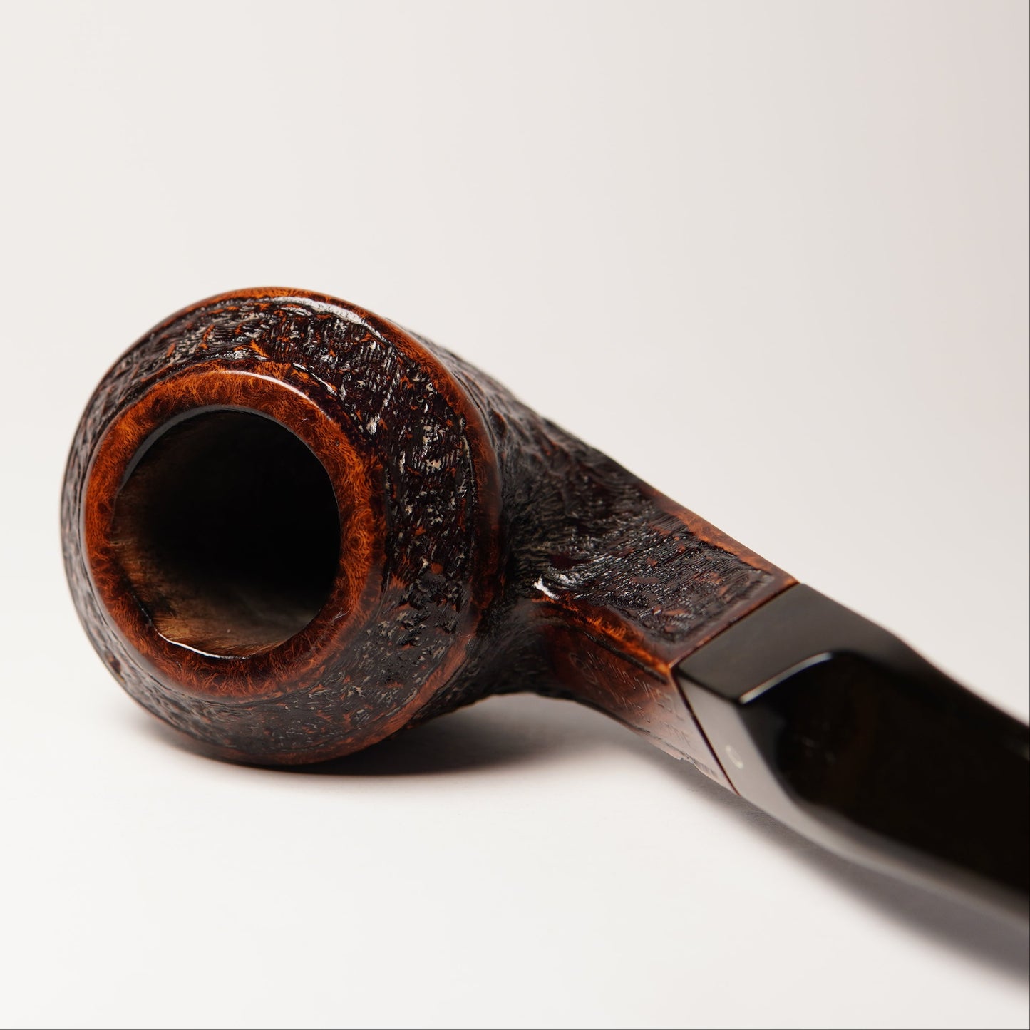 Julius Vesz Handmade Circle 2 Sitter Pipe