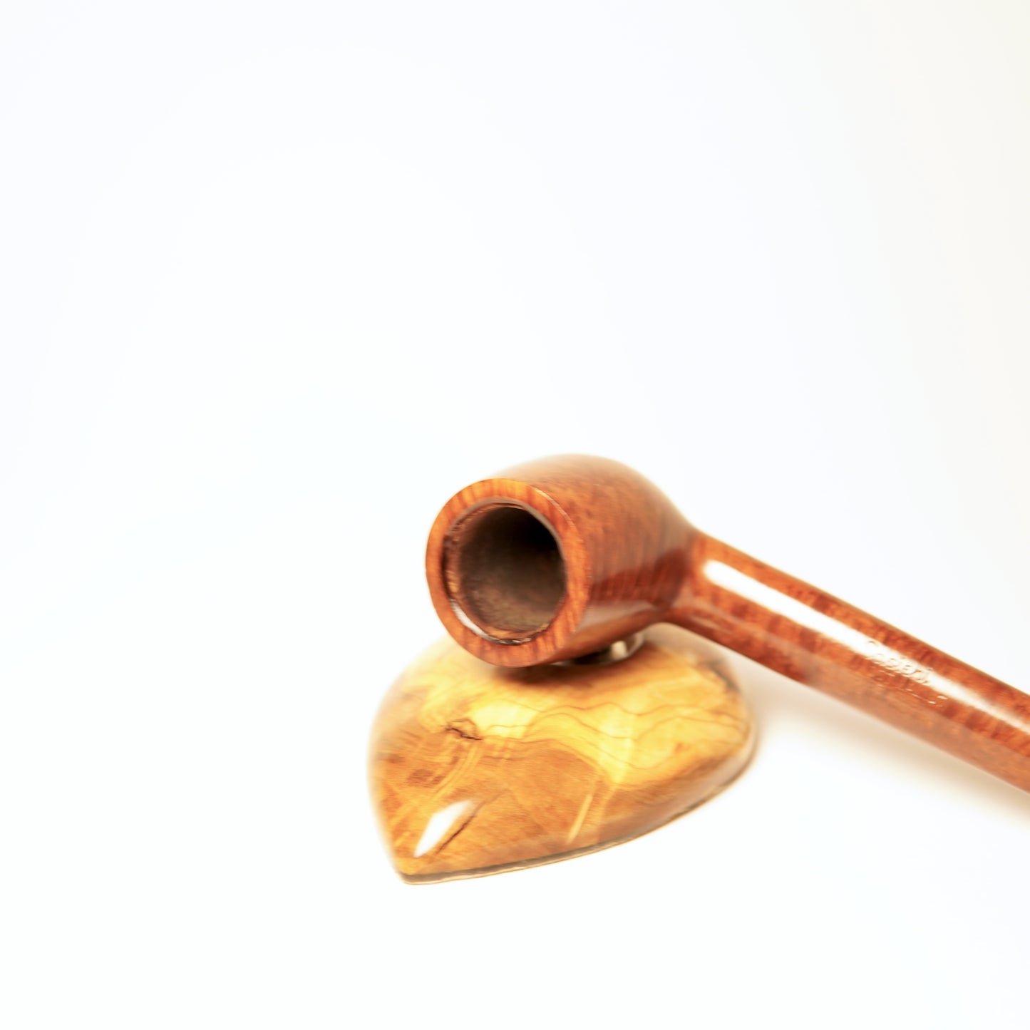 Sasieni Walnut Four Dot London Made Pipe