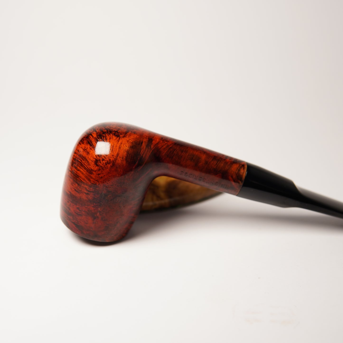 Charatan of London Knight's Bridge 3102 Pipe