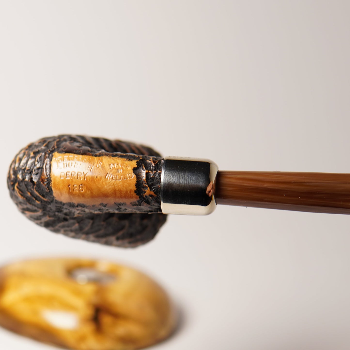 Peterson Derry Rusticated 128 Fishtail Pipe