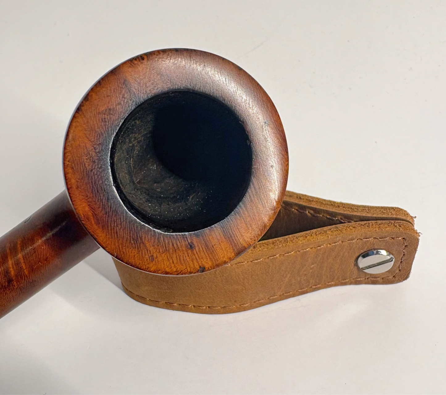 Iwan Ries & Co. “Nature” Smooth Billiard American Estate Pipe