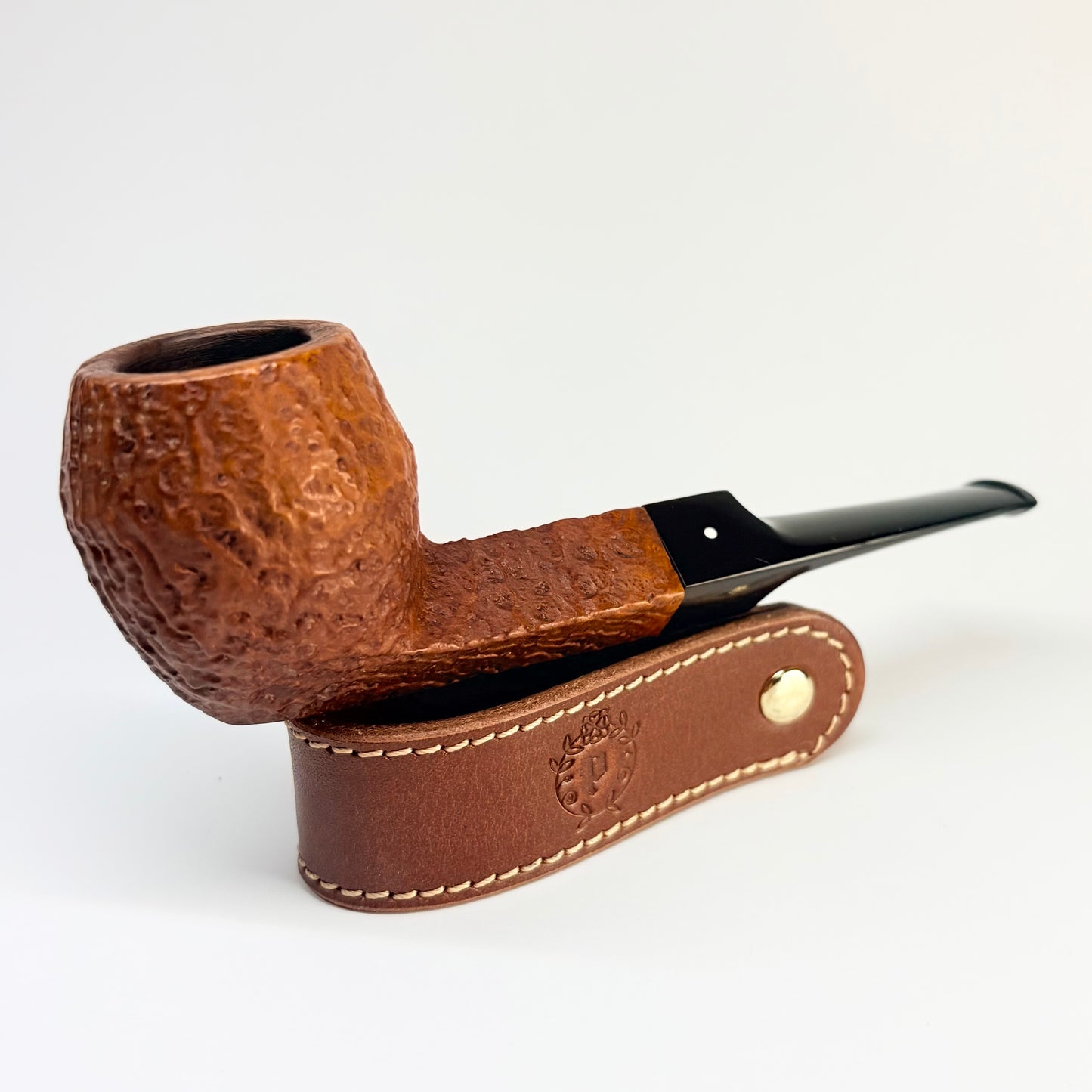 Dunhill Tanshell Rusticated Bulldog (1968) English Estate Pipe