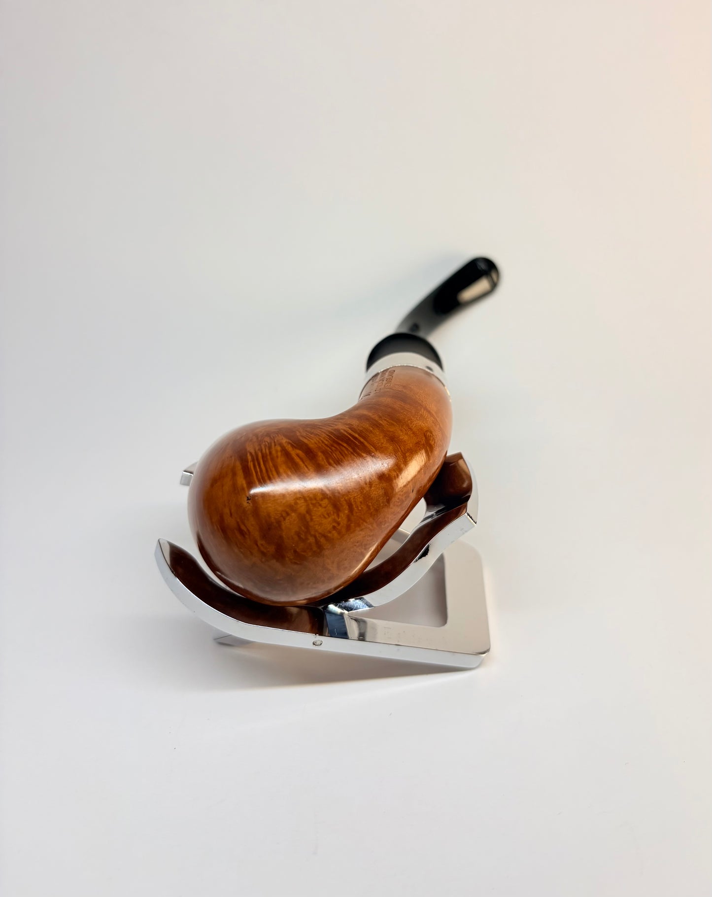 NOS/Unsmoked Wingate no.11 London Made Pipe