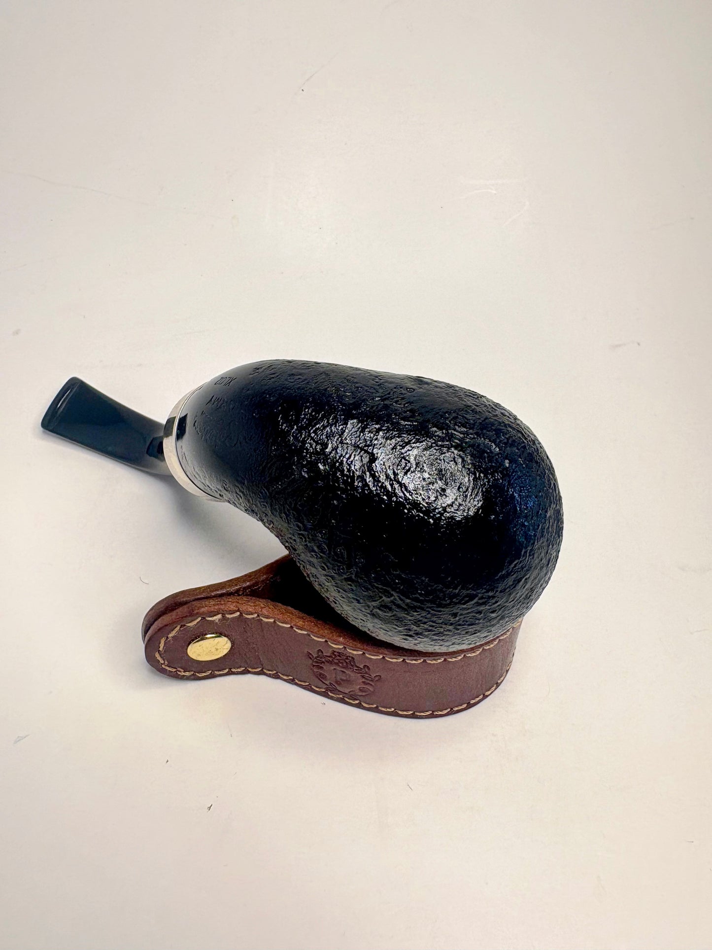 Peterson XL02 Rusticated Army Mount Black Irish Estate Pipe