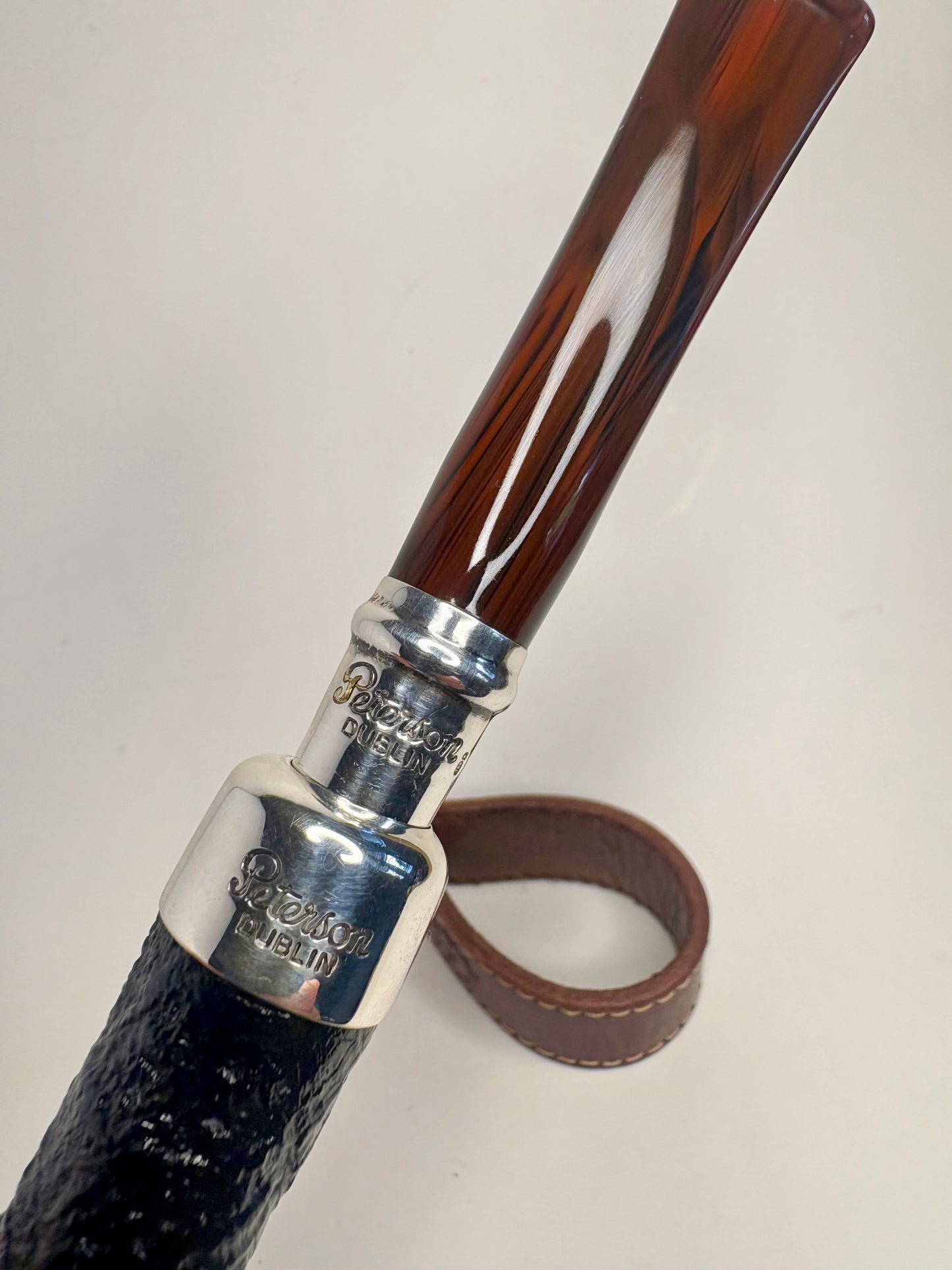 Peterson Newgrange no.106 Army Mount Irish Estate Pipe