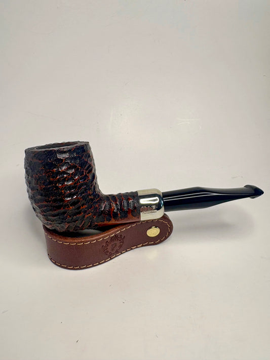 Peterson Army 106 Rusticated Irish Estate Pipe