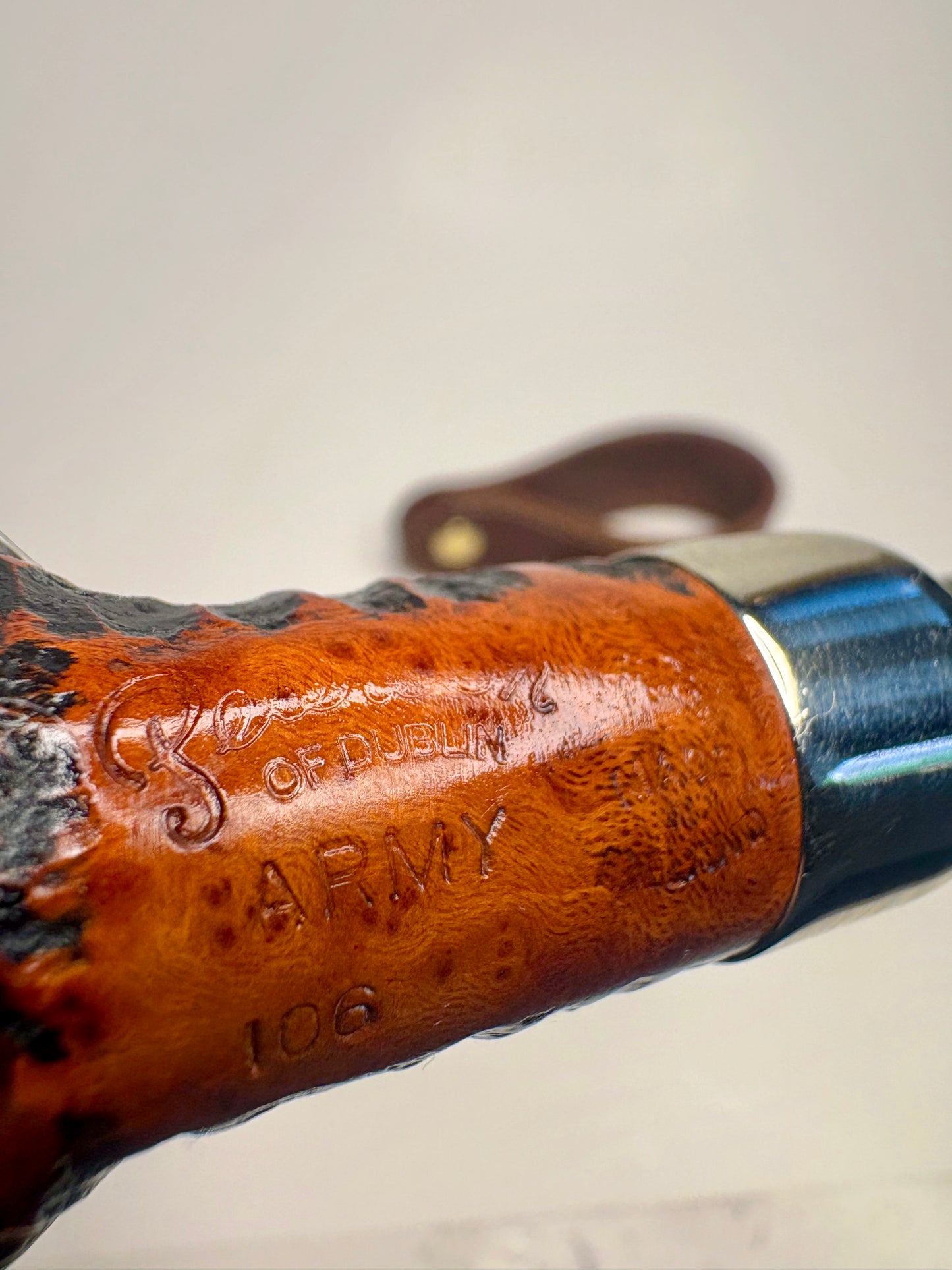 Peterson Army 106 Rusticated Irish Estate Pipe