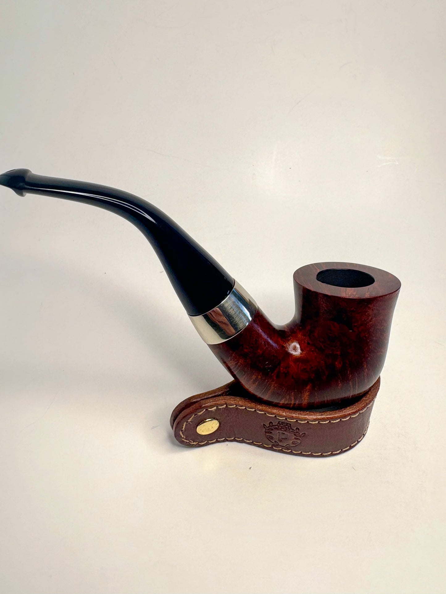Peterson Aran no.05 Smooth Irish Estate Pipe