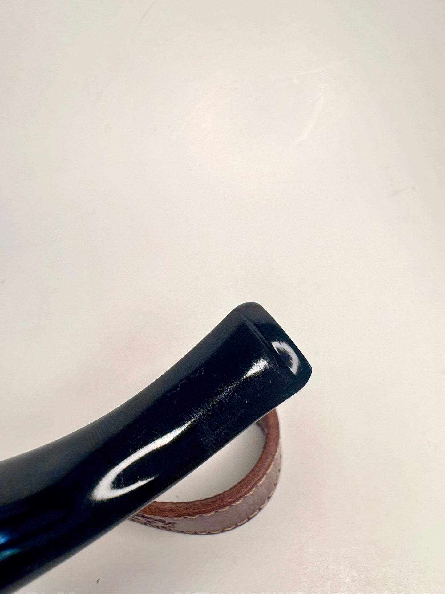 Genod Wind Cap Bent (Saint-Claude) Unsmoked Antique Pipe